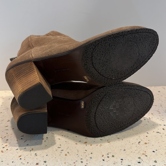 Vince Camuto Grayson‎ Suede Leather Boots Ankle Boots with Stacked Chunky Heel - Picture 12 of 12